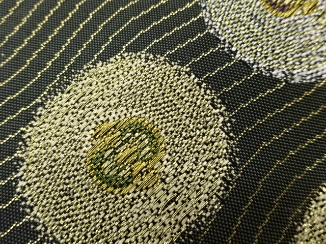  抽象縞に丸模様織出し袋帯